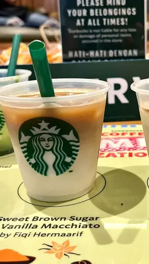 Tak Banyak Orang Tahu, <br>Begini Cara Dapat Kopi Gratis <br>di Starbucks