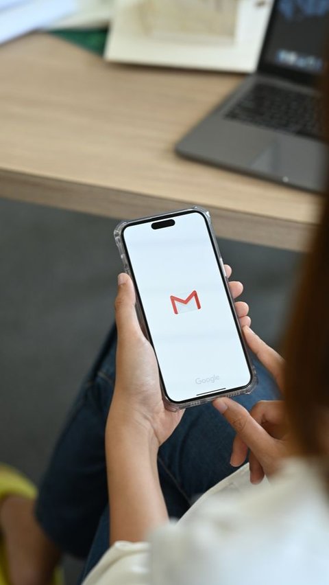 Cara Menerjemahkan Email di Aplikasi Gmail Ternyata Mudah