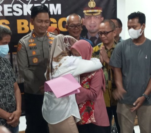 Kapolres Bogor AKBP Rio Wahyu Anggoro memastikan bayi antara milik Siti Mauliah (37) dengan ibu D, benar-benar tertukar di RS Sentosa Kemang.