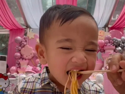 Ternyata Ini Makanan Favorit Anak Sultan Andara, Rayyanza 'Cipung'