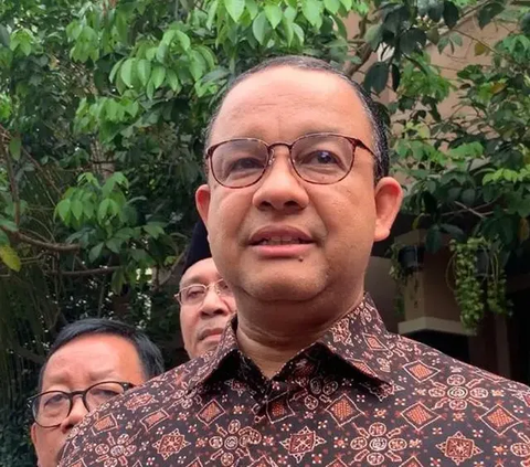 Anies dengan Salim Segaf Bahas Strategi Pilpres Ditemani Kopi dan Roti Tuna