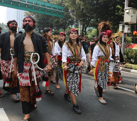 Selain itu acara pawai ini juga digelar untuk menyemarakkan HUT ke-78 Kemerdekaan Republik Indonesia, yang diadakan saat Minggu pagi bertepatkan dengan Hari Bebas Kendaraan Bermotor.<br><br><br><br>