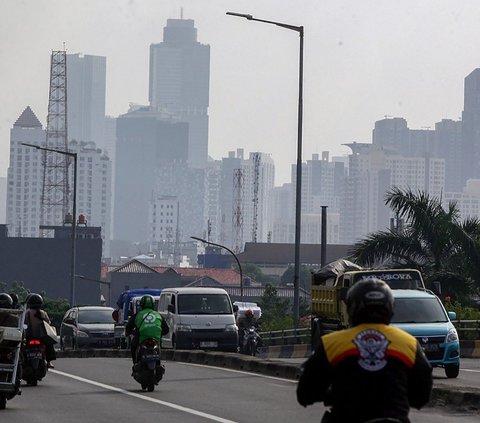 Benarkah Semprot Air ke Jalan Kurangi Polusi Udara Jakarta, Ini Penjelasan BRIN