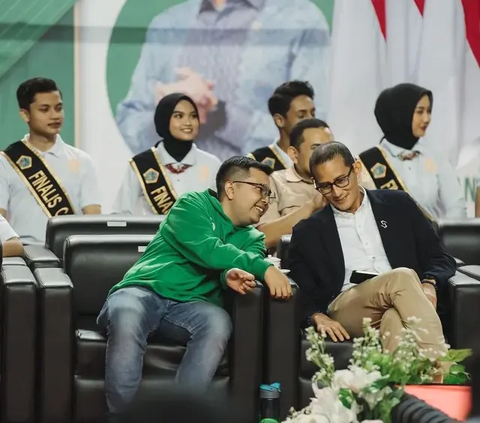 Ketua Bappilu PPP Sandiaga Uno mengakui mengajak kerja sama Partai Demokrat dan PKS tetapi bukan untuk membentuk poros baru. Sandiaga mengharapkan Demokrat dan PKS untuk mendukung Ganjar Pranowo.