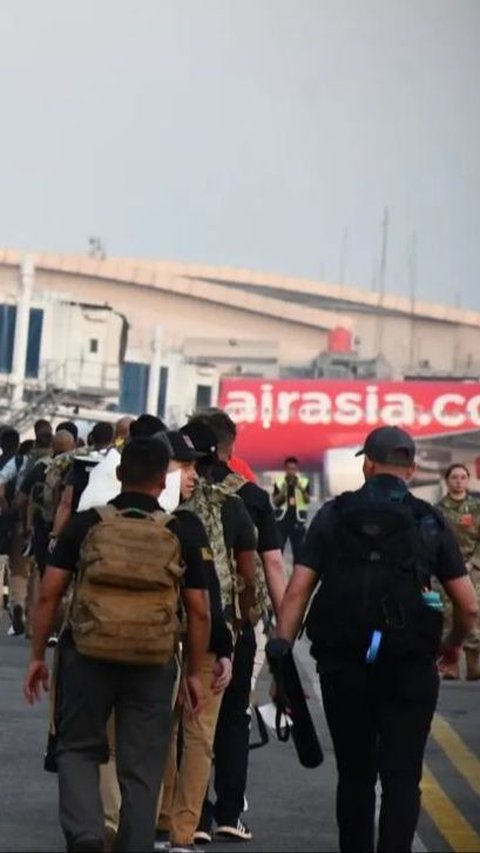 Sebanyak 238 prajurit Angkatan Darat Amerika Serikat tiba di Pangkalan Udara TNI AL (Lanudal) Juanda, Surabaya.