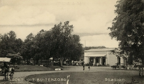 Suasana Stasiun Bogor Sekitar Tahun 1910