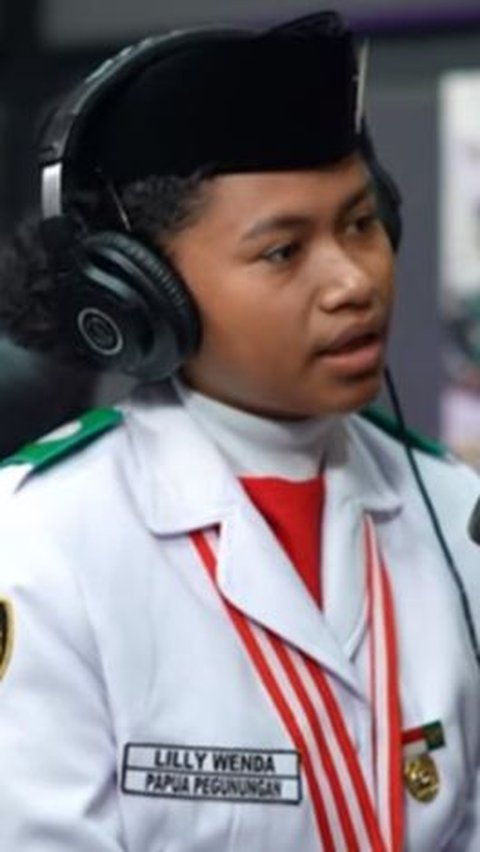 Keluarga Polisi, Lilly Wenda Paskibraka Pembawa Baki di Istana Cita-cita Ingin Masuk Akpol