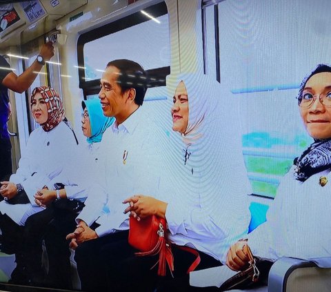 Didampingi Iriana, Jokowi Kembali Jajal LRT Rute Cibubur