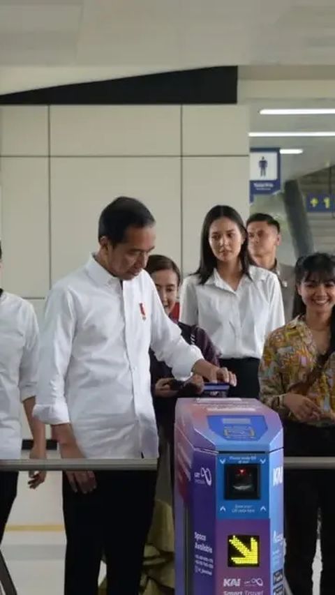This is titleResmikan LRT, Jokowi Sebut Macet Jakarta Masuk 10 Besar Dunia