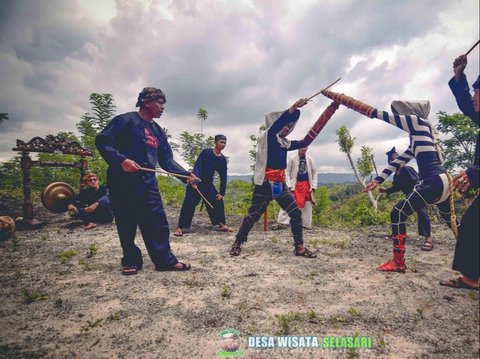 Mengenal Kesenian Lebon Asal Pangandaran, Tradisi Pertarungan Jawara Antar Kampung