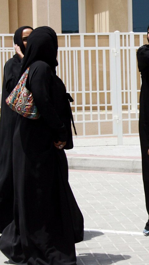 CFCM, lembaga nasional yang beranggotakan banyak asosiasi muslim, mengatakan pakaian saja bukanlah 