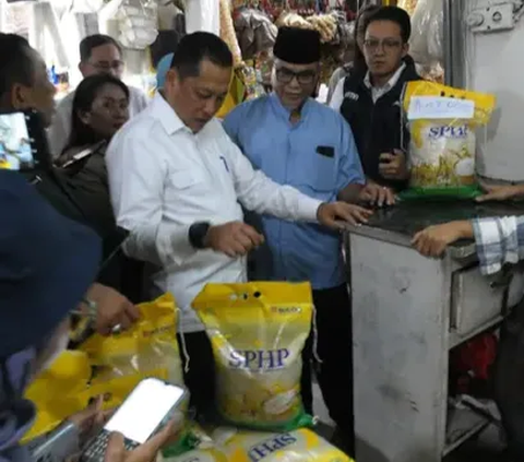 Direktur Utama Perum Bulog, Budi Waseso memastikan bahwa pihaknya akan terus menggelontorkan beras ke pasar-pasar, ritel-ritel yang tersebar di seluruh Indonesia.