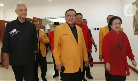 Partai Hanura menyambangi markas DPP PDIP dalam rangka silaturahmi politik disambut langsung Ketua Umum PDIP Megawati Soekarnoputri, Senin (28/8).