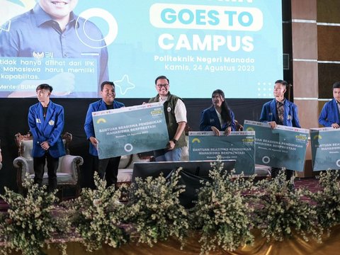 BUMN Goes To Campus, Sejumlah Mahasiswa Berprestasi Dapat Beasiswa di Manado