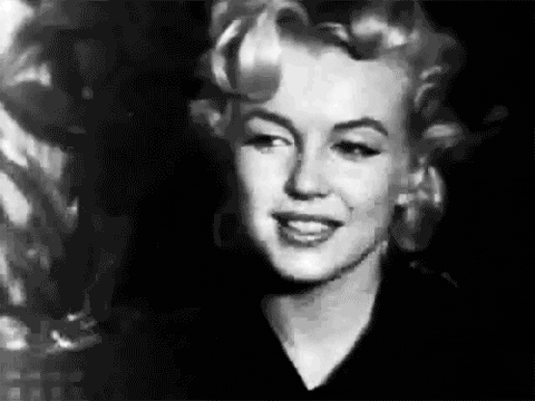 Hal yang dapat dipastikan dari diri Marilyn Monroe adalah bagaimana dia senang membaca.