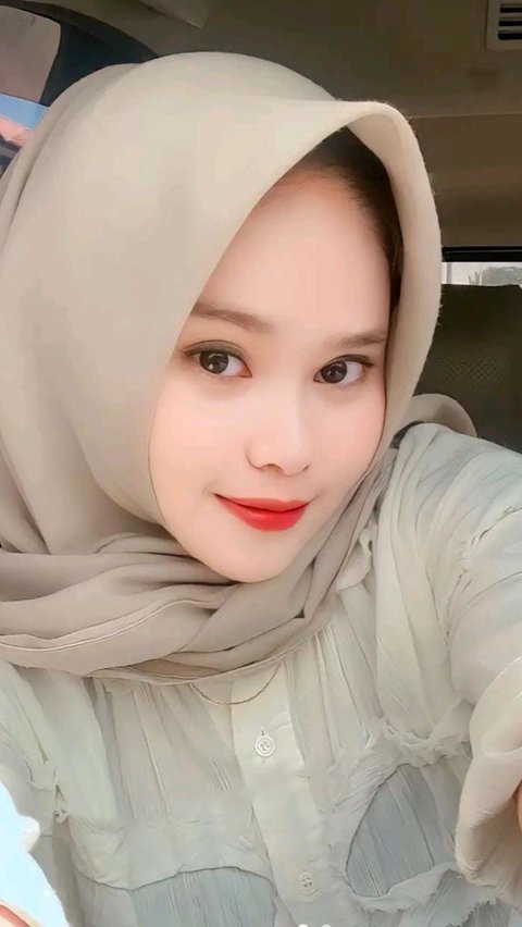 Curhatan Yuni Mauliza mendapat dukungan dari warganet. Tak sedikit warganet yang memberi semangat untuk wanita berhijab ini.