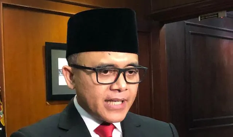 Oleh sebab itu, dia menekankan perlu kajian yang matang untuk menerapkan kebijakan WFH bagi para ASN.