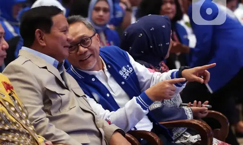 VIDEO: Prabowo Tersipu, Putri Jasmine dari Timur Tengah Selalu Melirik 