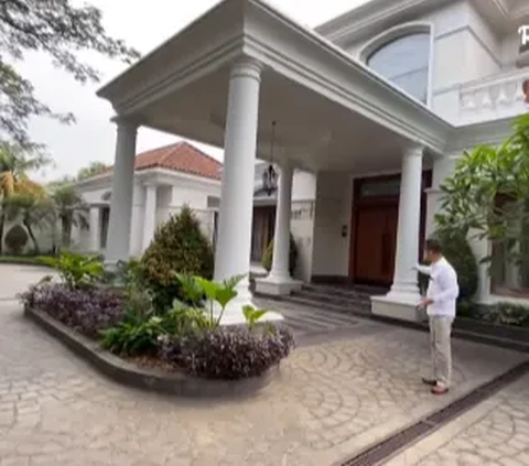 Intip Rumah Konglomerat di Tengah Padang Golf, Mewah dan Besar Banget Fasilitas Enggak Kaleng-Kaleng