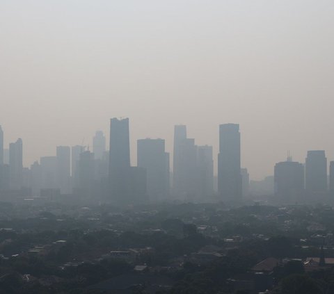 Air Pollution in Jabodetabek is Very Bad, Children are Asked to Wear Masks