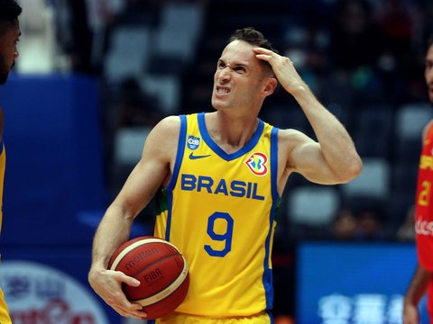 FOTO: Sengit, Spanyol Pimpin Klasemen Grup G Piala Dunia FIBA 2023 Usai Tekuk Brasil 96-78