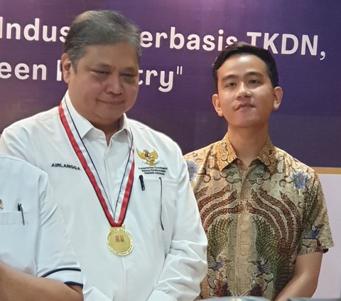 Airlangga Siapkan Kejutan Nama Cawapres untuk Prabowo: Tunggu Besok