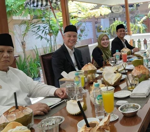 Potret Jokowi Makan Siang Bersama Prabowo dan Ganjar, Bahas Politik?