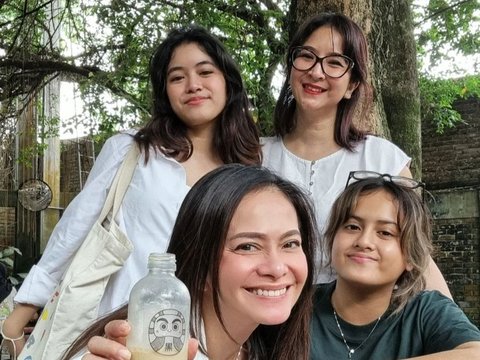 8 Potret Kompak Kika dan Jema, Anak Ersa Mayori dan Novita Angie yang Sekarang Kuliah di Bandung dan Tinggal Bersama
