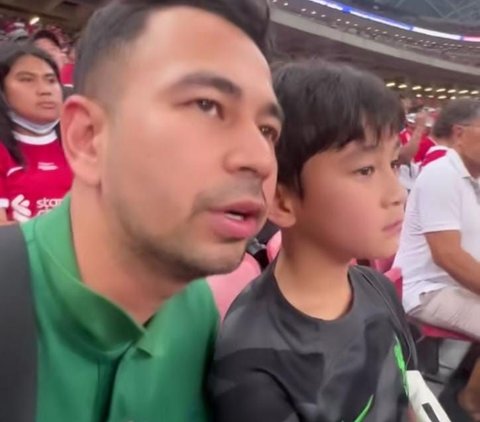 Tepati Janji, Raffi Ahmad Ajak Rafathar Nonton Pertandingan Liverpool Secara Langsung di Singapura