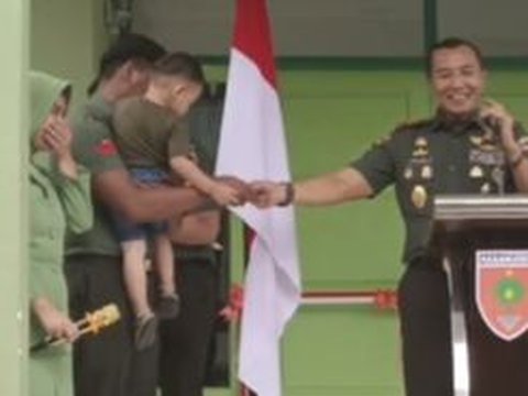 Jenderal TNI Tanya Anak Buah Jawabannya Jujur Bikin Ngakak, Ujungnya Dikasih Duit Segepok