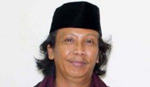 Keduanya diminta untuk melawak dalam sebuah acara resmi kenegaraan yang dilaksanakan di Gedung Sasono Mulyo, Taman Mini Indonesia Indah (TMII).