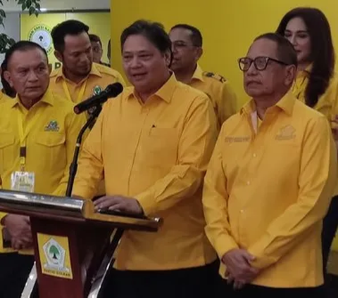 Tegas, Akbar Tandjung Minta Wacana Munaslub Golkar Dihentikan