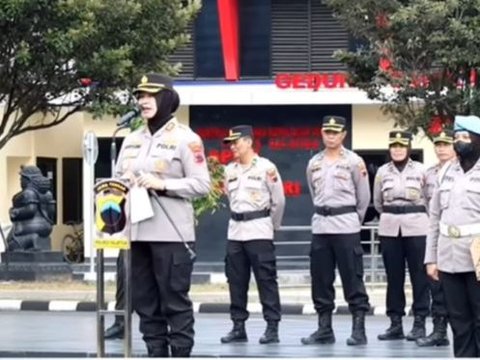 Tersandung Kasus Narkoba, Begini Prosesi Simbolis Polisi di Jateng Diberhentikan Secara Tidak Hormat