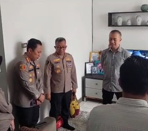 Hal itu disampaikan ayah Sultan, Fatih (49) saat menerima polisi yang diwakili Kapolres Metro Jakarta Selatan, Kombes Ade Ary Syam dan Kabiddokkes Polda Metro Jaya, Kombes Hery Wijatmoko ke rumahnya di kawasan Bintaro, Tangerang Selatan, Kamis (3/8).