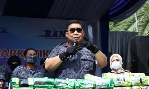 Aksi Emak-Emak Gerebek Basecamp Narkoba Bikin Kagum Jenderal Bintang Tiga