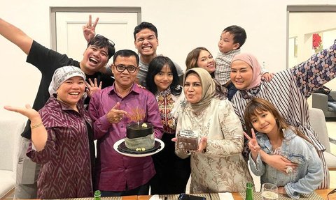 Harapan Jadi Mantu Pupus, Intip 7 Potret Kenangan Rebecca Klopper dan Keluarga Haji Faisal