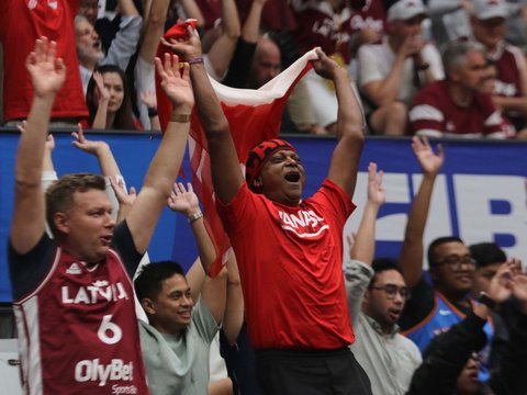 FOTO: Susah Payah Kanada Tekuk Latvia di Piala Dunia Basket FIBA 2023