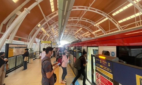 Penting Dicatat, Jadwal Keberangkatan Awal dan Akhir LRT Jabodebek