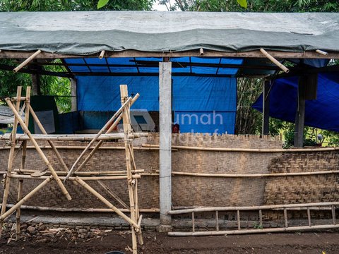 Potret Musala Sederhana di NTB Hasil Gotong Royong Warga, Atap Terpal Tanpa Tembok