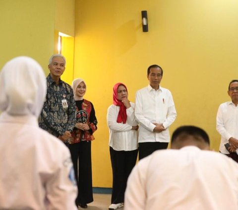 Jokowi Puji SMK Negeri Jateng untuk Siswa Tak Mampu di Semarang, Minta Nadiem Perluas ke Daerah Lain