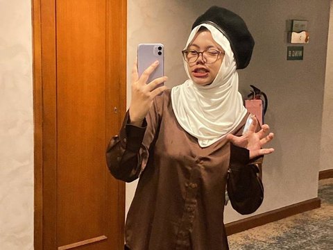 8 Foto Naira Mano, Anak Perempuan Vicky Prasetyo yang Jarang Terekspos dan Mengenakan Hijab, Pesonanya Menyejukkan Hati