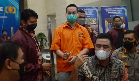 Berdasarkan putusan MA, Indra Kenz dihukum 10 tahun penjara dengan denda Rp5 miliar.