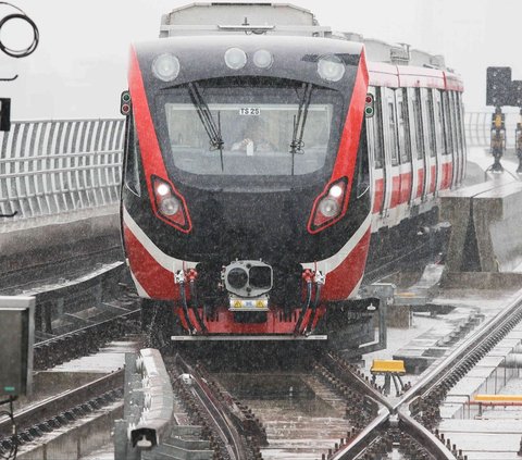 Membandingkan Besaran Ongkos MRT, LRT Jabodebek dan KRL