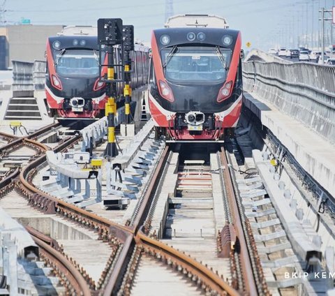 Dalam kesempatan tersebut, Menhub pun meminta maaf jika masih ada kekurangan pada tahap awal pengoperasian LRT Jabodebek.