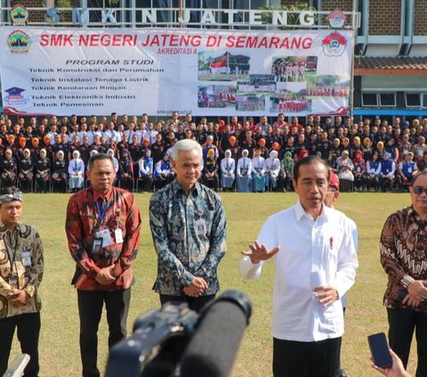 Dipuji Jokowi, Ganjar Janji Bawa Program SMKN Gratis di Jateng ke Level Nasional