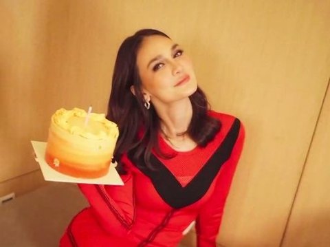 Luna Maya Memamerkan Kemesraan dengan Maxime Boutier dalam Perayaan Ulang Tahunnya, Hubungan Semakin Erat