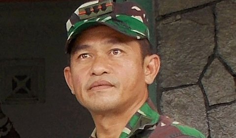 Letjen TNI Maruli merupakan jebolan Akmil 1992 yang berpengalaman di bidang Infanteri Kopassus dan Detasemen Tempur Cakra.