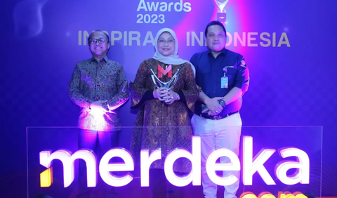 Merdeka Awards adalah sebuah ajang penghargaan dan apresiasi kepada para pihak yang telah memberikan sumbangsih bagi kemajuan negeri dan kemanusiaan.<br>