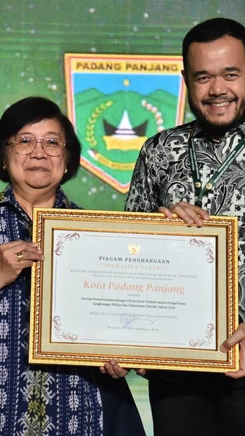 Berturut-turut, Fadly Amran Terima Penghargaan Nirwasita Tantra Dua Kategori  <br>