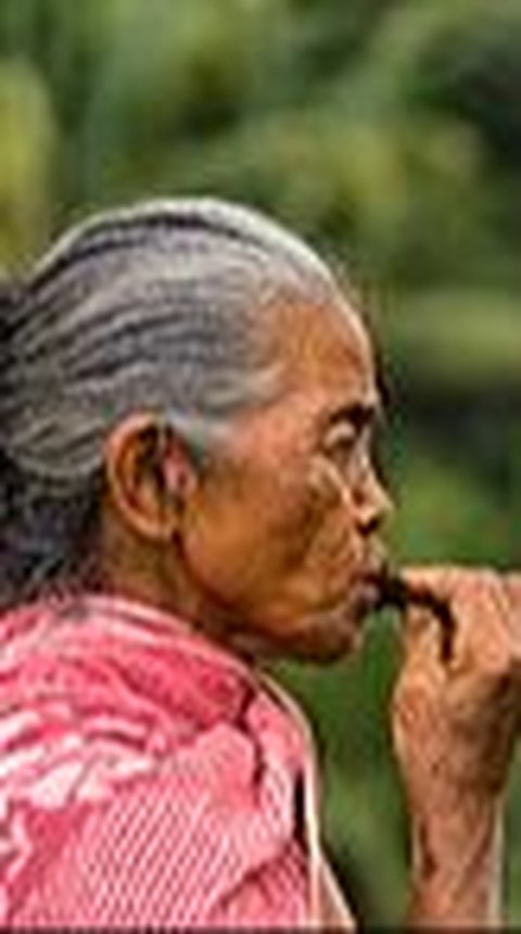 Manafo, Tradisi Menginang Ala Masyarakat Nias yang Penuh Makna